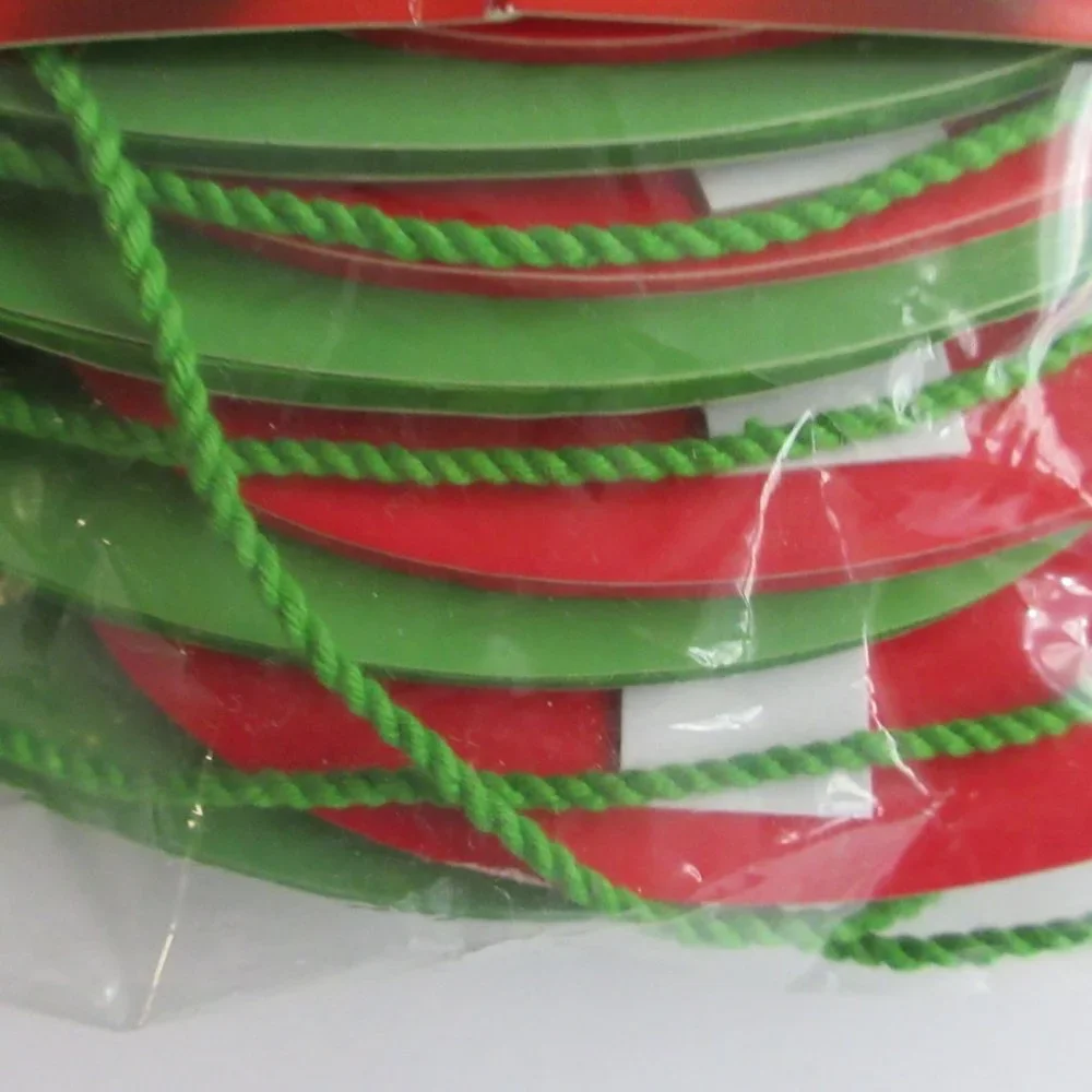 Spritz Christmas Lights Honeycomb Garland 5 Feet Long Red Green 2 Packages NEW